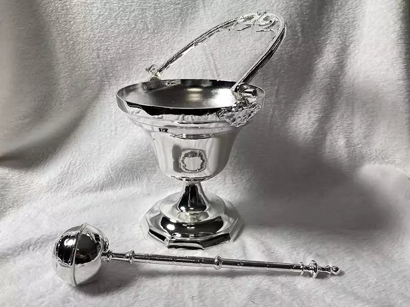 Restauración de objetos litúrgicos