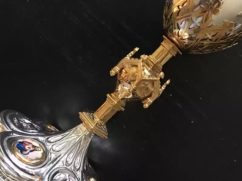 Restauración de objetos litúrgicos